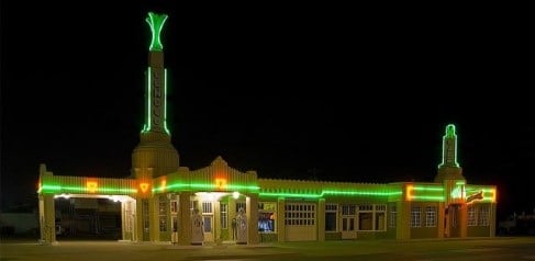 Estaciones de servicio - Tower Conoco Gas Station