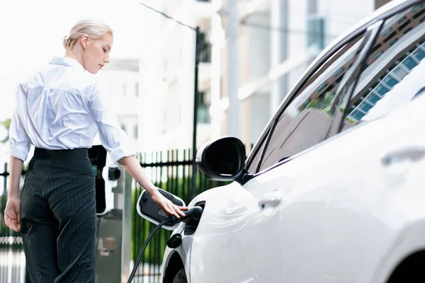 Cómo modernizar las gasolineras para mejorar la experiencia del cliente industria gasolinera abastece el mercado