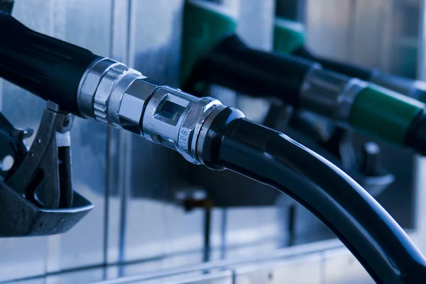 Mantenimiento preventivo vs. correctivo en tuberías y dispensadores de combustible mantenimiento