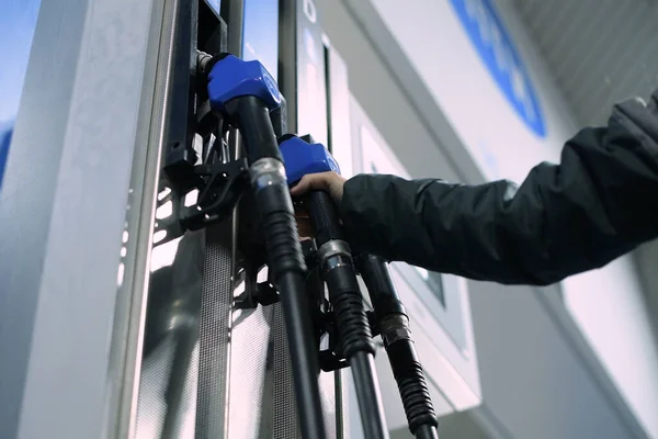 Diferencias entre remodelación estética y reestructuración técnica de una gasolinera mantenimiento preventivo