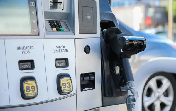 Boom de Estaciones en México: Lecciones para Guatemala en 2025 gasolinera coches electricos